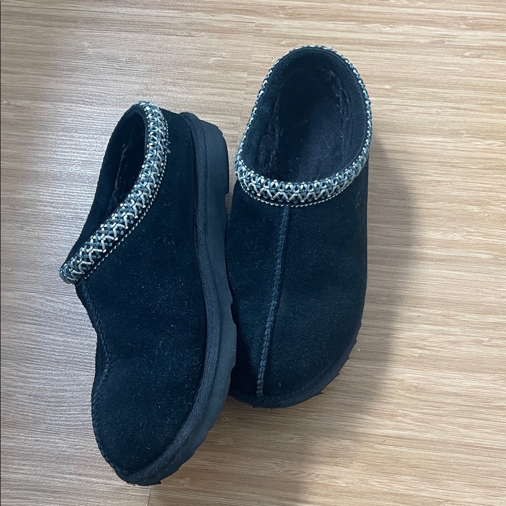 Women’s UGG Tasman II size 5